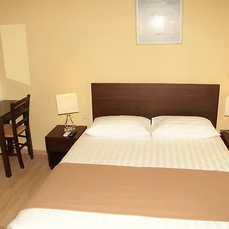 Hotel Rea